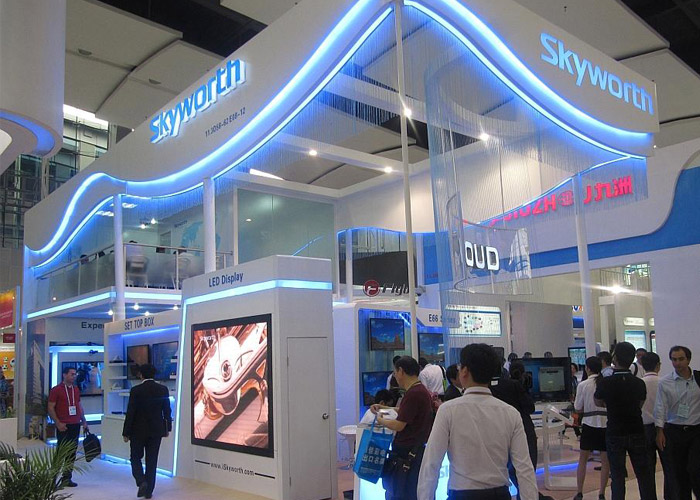 草莓污污视频灯光