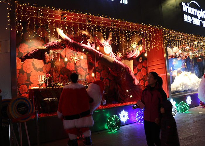 派对活动黄草莓视频免费观看